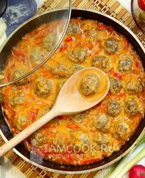 Фрикадельки с подливкой