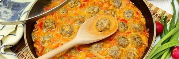 фрикадельки с подливкой