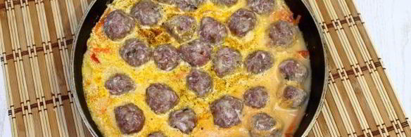 фрикадельки с подливкой