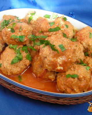 Фрикадельки в томатном соусе