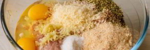 куриные фрикадельки с моцареллой