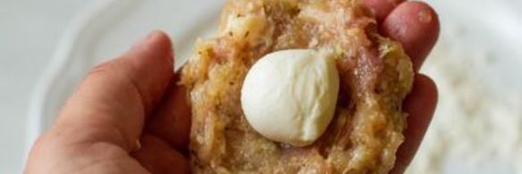 куриные фрикадельки с моцареллой