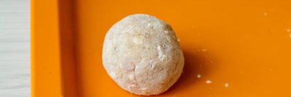 куриные фрикадельки с моцареллой