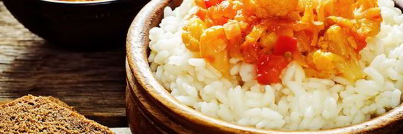 Ароматный рис с курицей карри