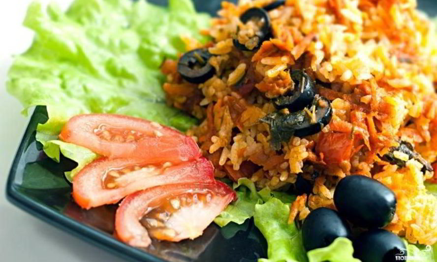 Рецепт ароматного риса в горшочках