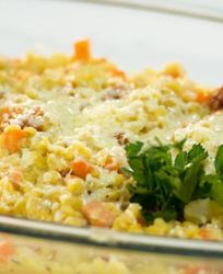 Чечевица с овощами и лососем