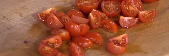 чечевица с тушеными овощами и яйцами в специях