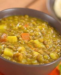 Картофель с чечевицей и карри