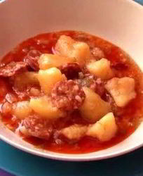 Картофель с чоризо по-испански