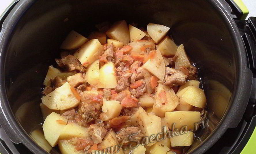 Рецепт картофеля с мясом в скороварке