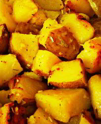 Картофель с розмарином и чесноком