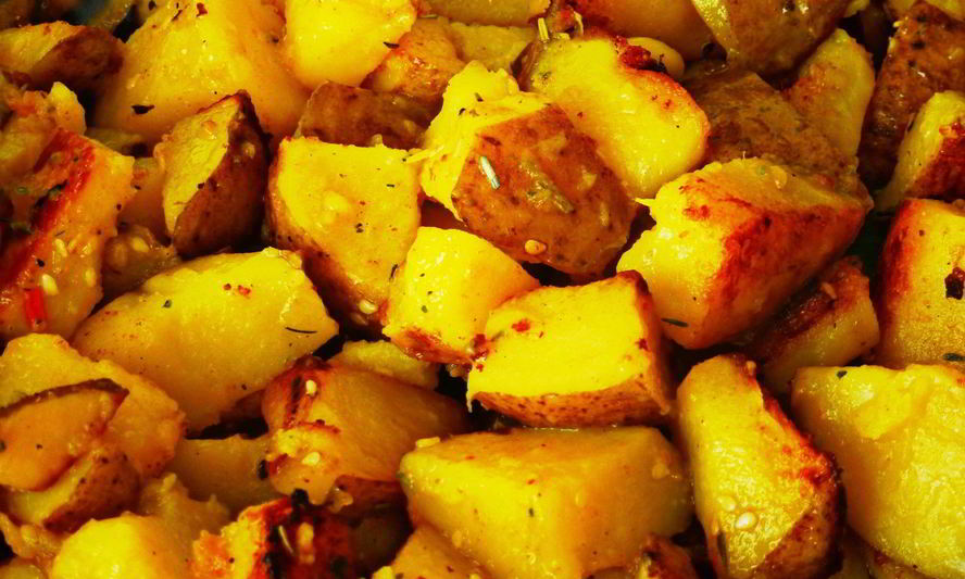 Рецепт картофеля с розмарином и чесноком