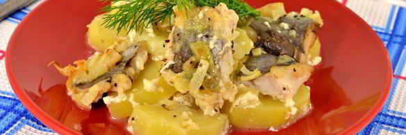 картофель с рыбой в молочном соусе
