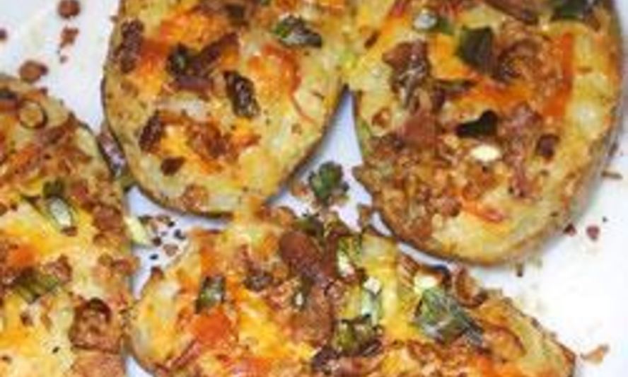 Рецепт картофеля в духовке с начинкой из грибов и сыра