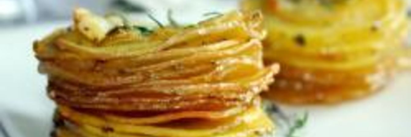 Картофель запеченный в формочках для кексов