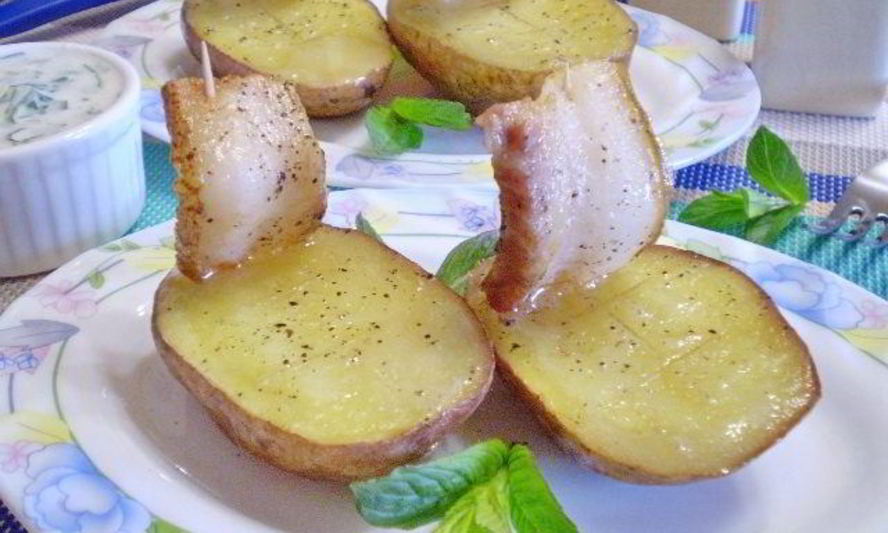 Рецепт картошки с салом в духовке кораблики