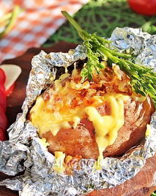 Картошка с сыром в фольге в духовке