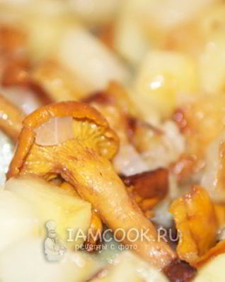 Картошка жареная с лисичками