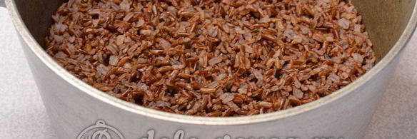 красный рис с мясом