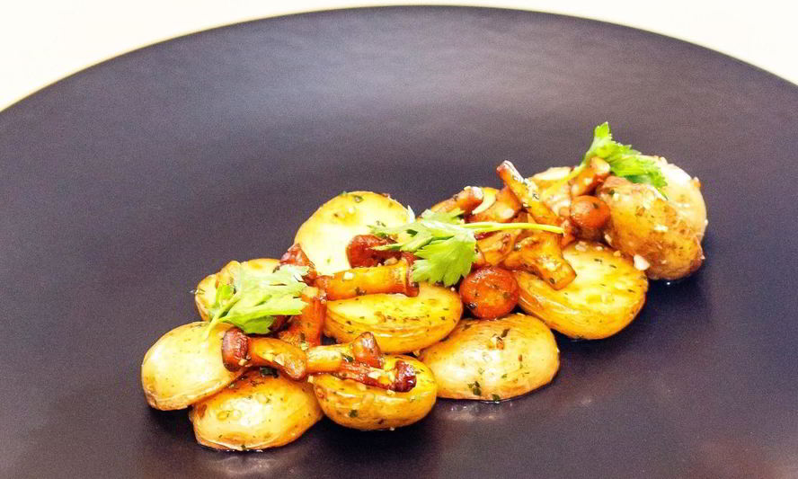 Рецепт мини-картофеля с лисичками