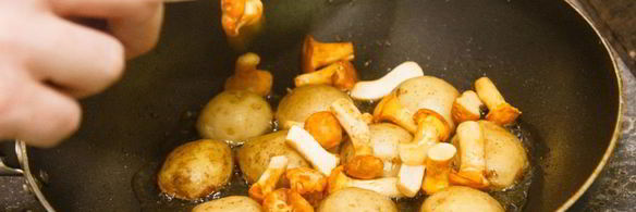 мини-картофель с лисичками