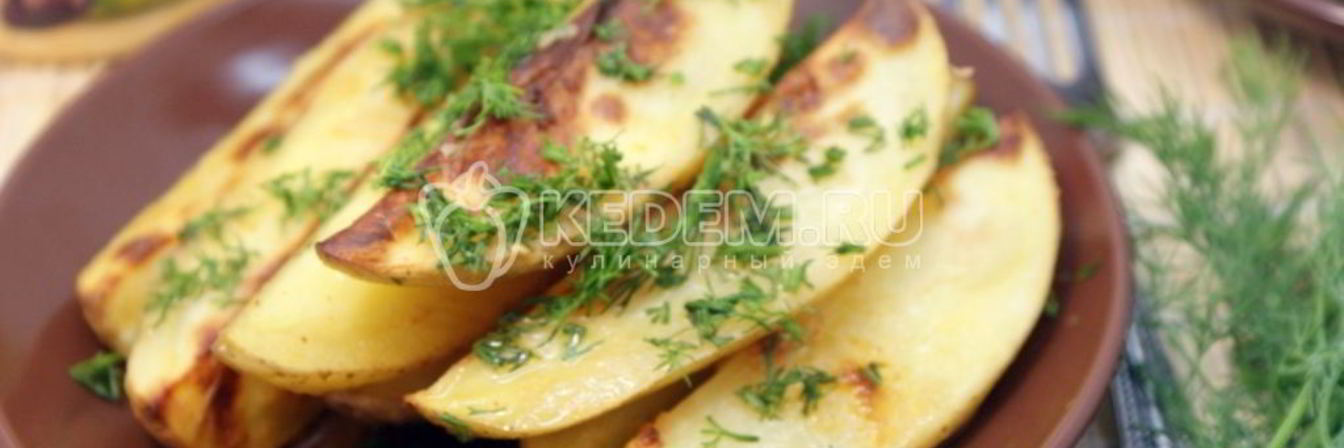 Молодой картофель с укропом и чесноком