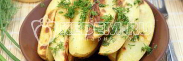 молодой картофель с укропом и чесноком