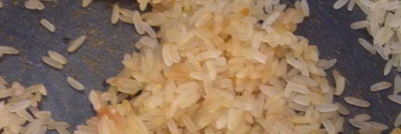 рис на зеленом чае с ветчиной и томатами