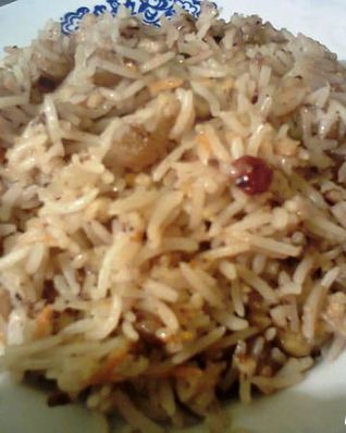 Рис с грецким орехом и апельсином