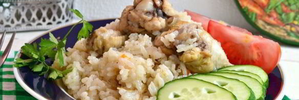 рис с куриными крылышками в мультиварке