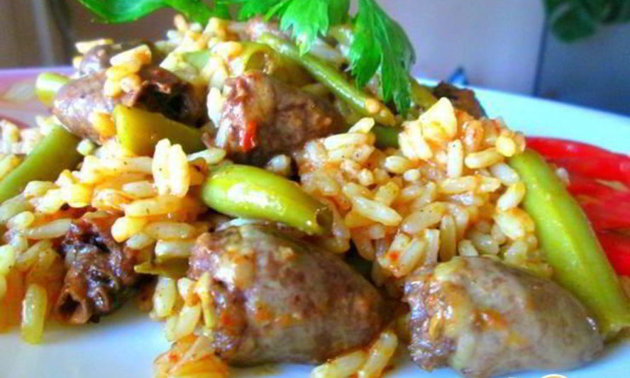 Рецепт риса с куриными сердечками и фасолью
