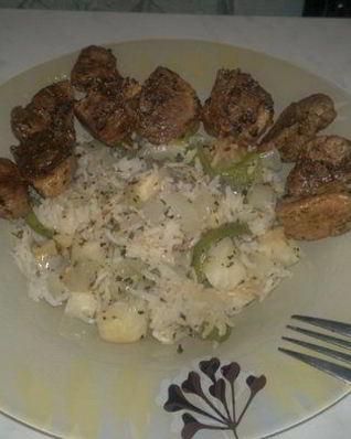 Рис с пятью видами перца и свиная вырезка в перце и бальзамическом уксусе