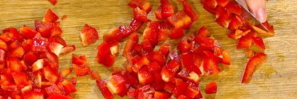 трио пюре из цветной капусты, красного перца и кукурузы