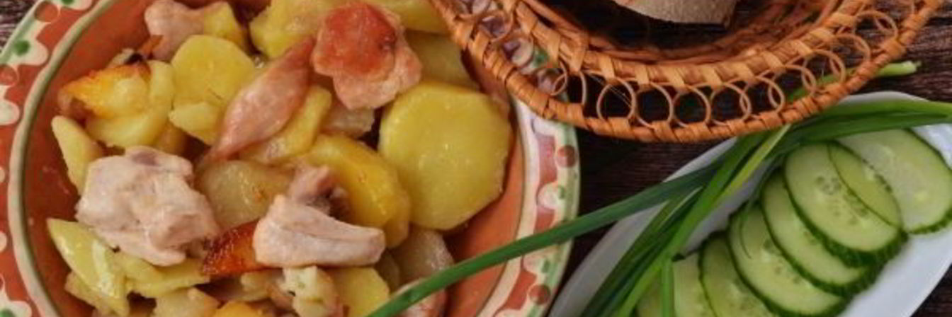 Жареная картошка с курицей в мультиварке