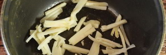 жареная картошка с курицей в мультиварке