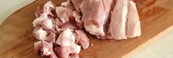 жареная картошка со свининой