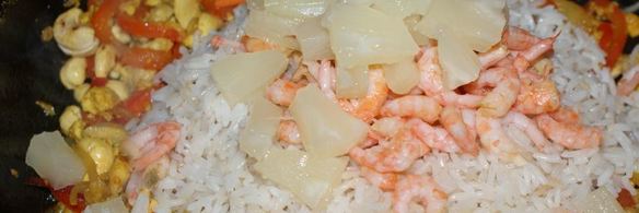 жареный рис по-тайски с курицей