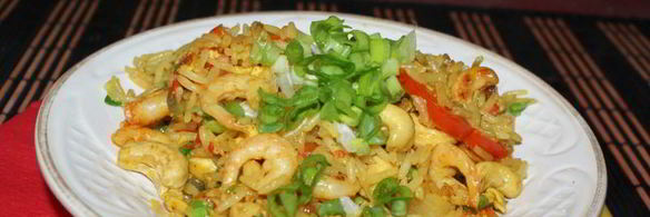 жареный рис по-тайски с курицей