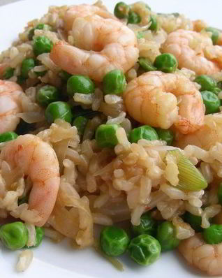 Жареный рис с креветками по-малаккски