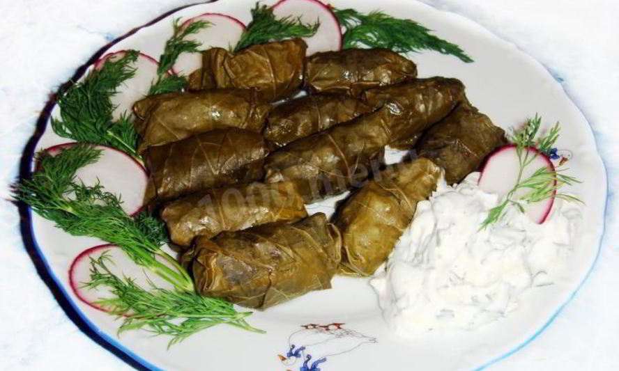 Рецепт армянской долмы в виноградных листьях