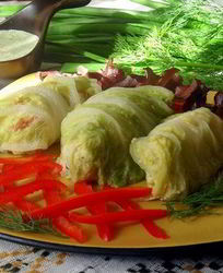 Голубцы на листьях пекинской капусты