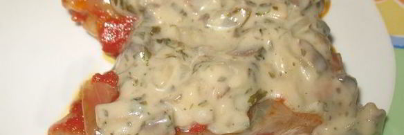 постные голубцы с грибным соусом