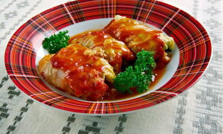 Рецепт жареных голубцов с томатным соусом