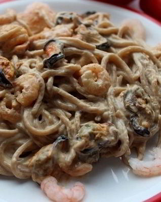 Гречневая лапша с морепродуктами