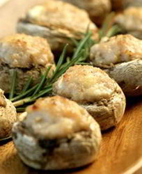 Фаршированные мясом шампиньоны
