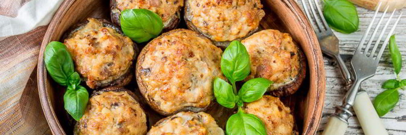 Фаршированные шампиньоны с курицей