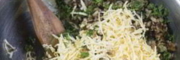 фаршированные шампиньоны с сыром и зеленью