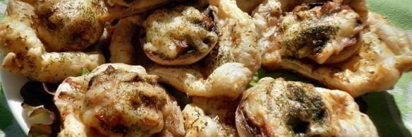 грибы фаршированные на слоеном тесте