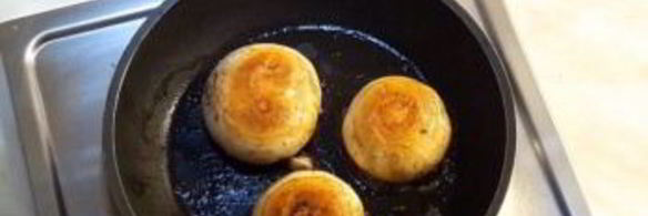 грибы, фаршированные орехами и сыром