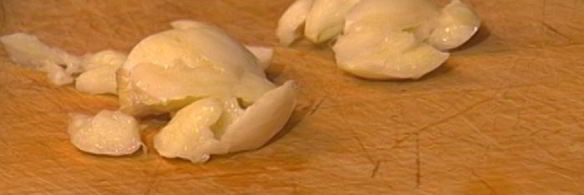 грибы с горчицей, маслом и петрушкой на гриле